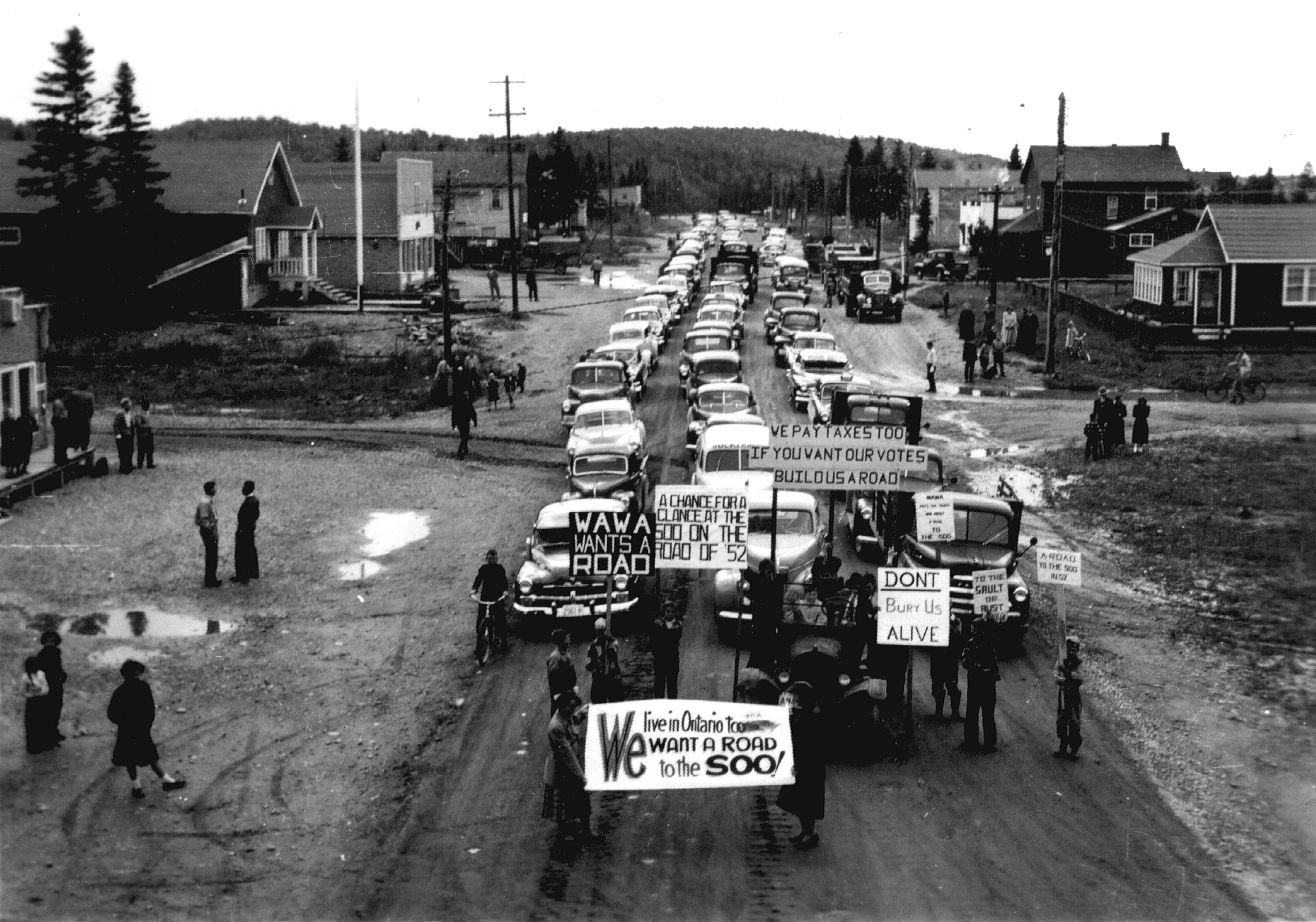 Broadway Ave Road Parade